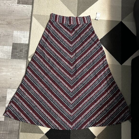NWT Westport Abstract Chevron Print Maxi Skirt Women's Size S - Picture 1 of 7